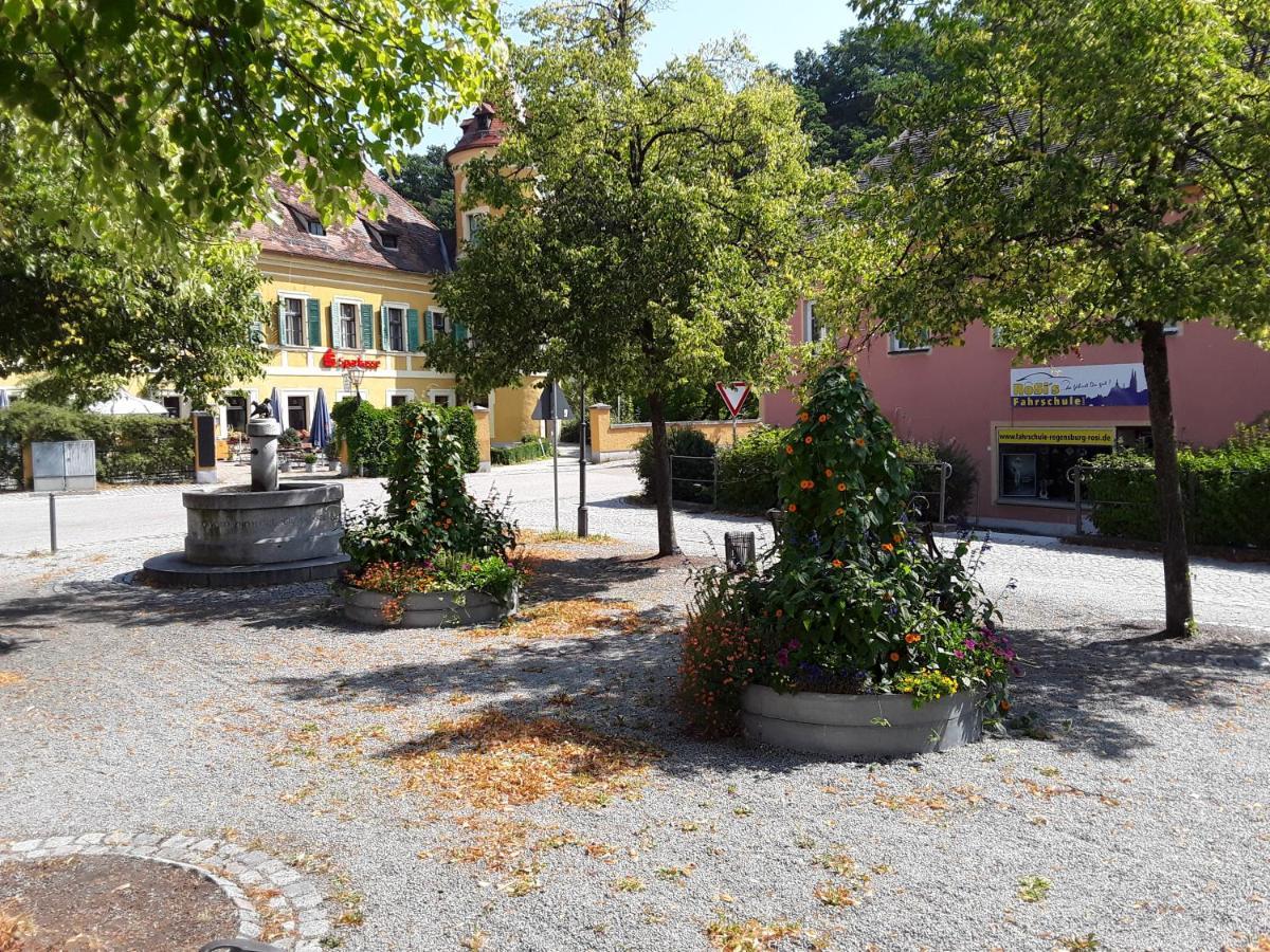 Gaststaette Liebl Wiesent Exterior foto